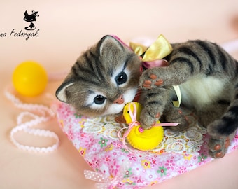 Kitten Munya - real sized Needle Felted toy (MADE TO ORDER)