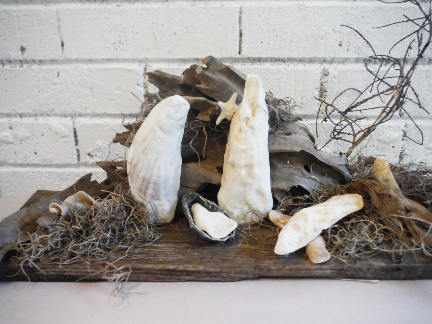 Vintage folk art nativity seashells oyster shells creshe hand