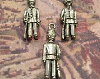 The Guards London Charm - 4 pieces-(Antique Pewter Silver Finish)--style 605--
