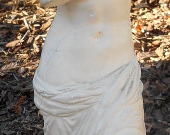 Mid century Venus de Milo chalkware Plaster of Paris statuette figurine