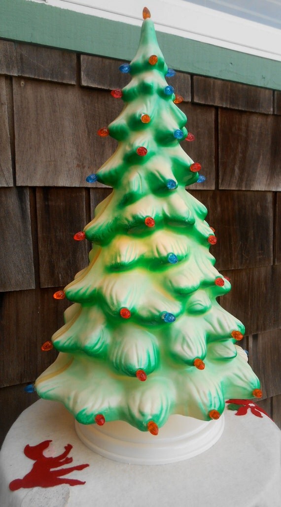 Items similar to Vintage blow mold light up Christmas tree, Union