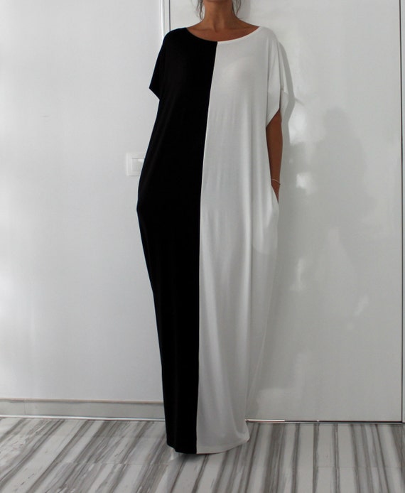 Black and White Long MAXI Oversized Elegant by cherryblossomsdress
