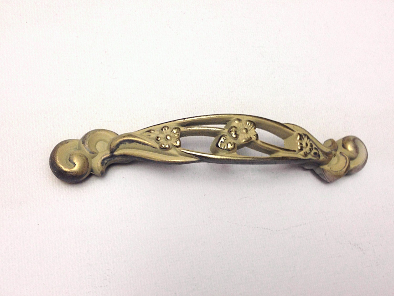 Antique Style Cream Flower Pull Drawer Pulls Cabinet   Il Fullxfull.679218308 O6b5 