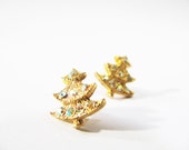 Christmas Tree Earrings - Vintage Rhinestone Gold Tone Post Earrings - Christmas Gift Christmas Tree Earrings - Vintage Rhinestone Gold Tone Post Earrings - Christmas Gift