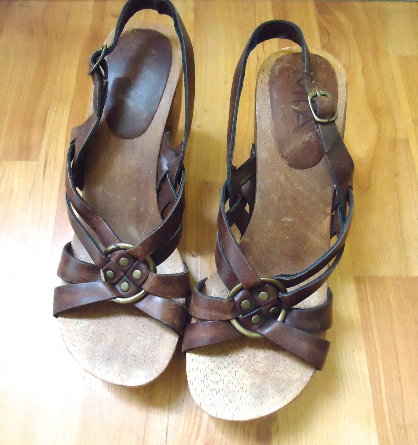 MIA Boho 70s 80s Cognac Leather Wooden Round Toe Clog Heels