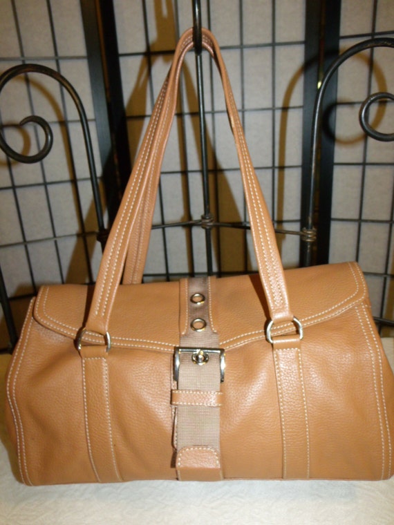 prada classic tote