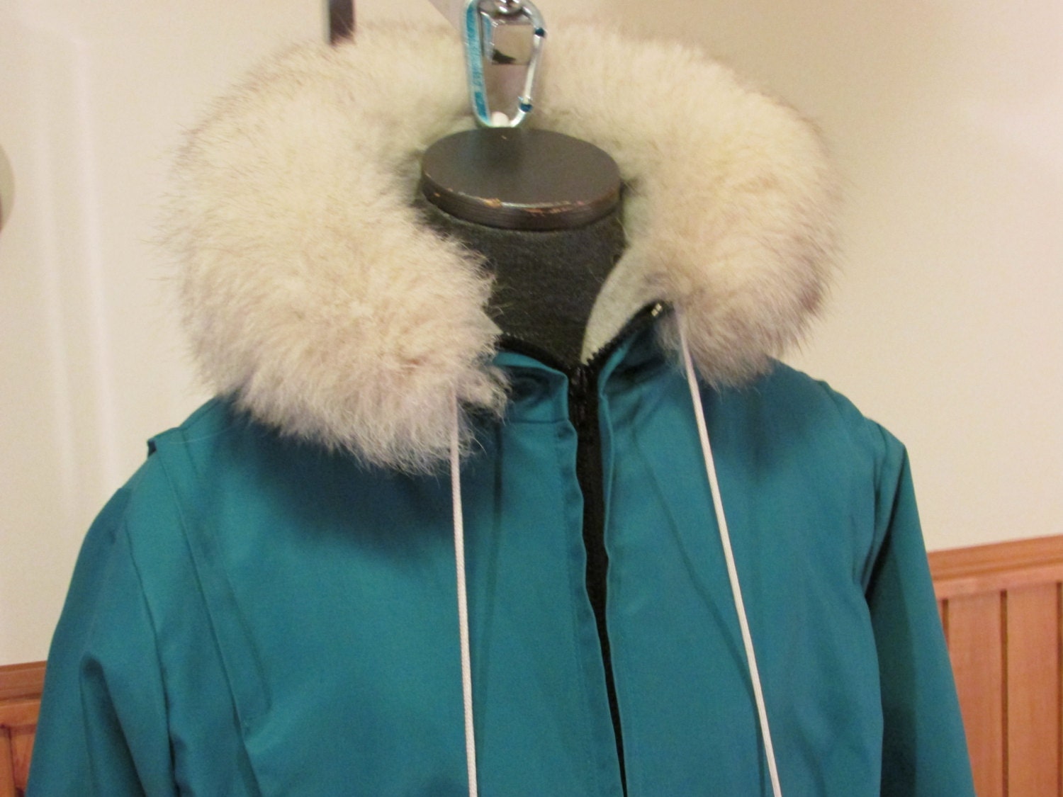 Hand Made Ladiies Inuit Parka Winter Coat Made in Canada