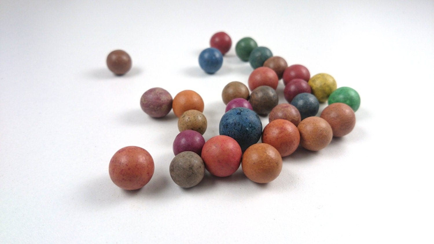 Set of 28 Antique Clay Marbles / Clay Marbles / Antique