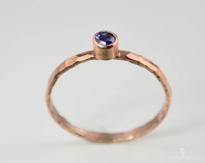 Copper Sapphire Ring, Classic Size, Stackable Ring, Sapphire Mother's Ring, September Birthstone Ring, Copper Jewelry, Sapphire Ring,