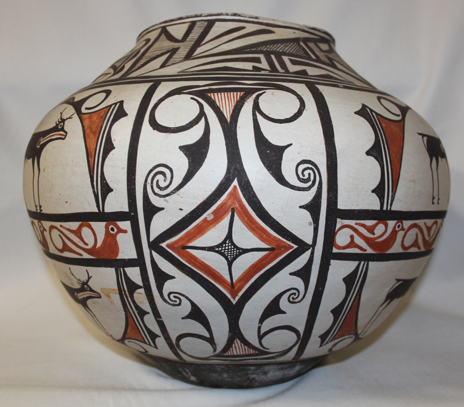 Zuni Pottery : Outstanding Very Large Historic Zuni Pottery