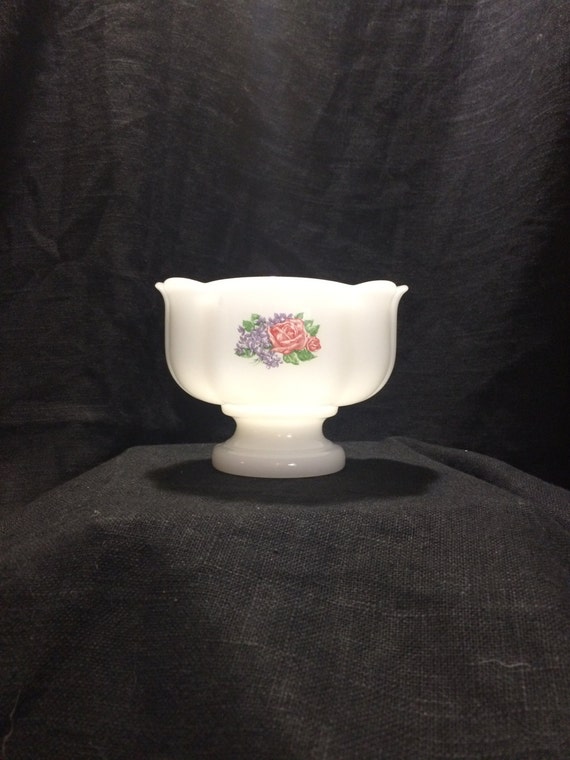 Avon Milk Glass Pedestal Soap Dish White with Pink by KarmaLizard