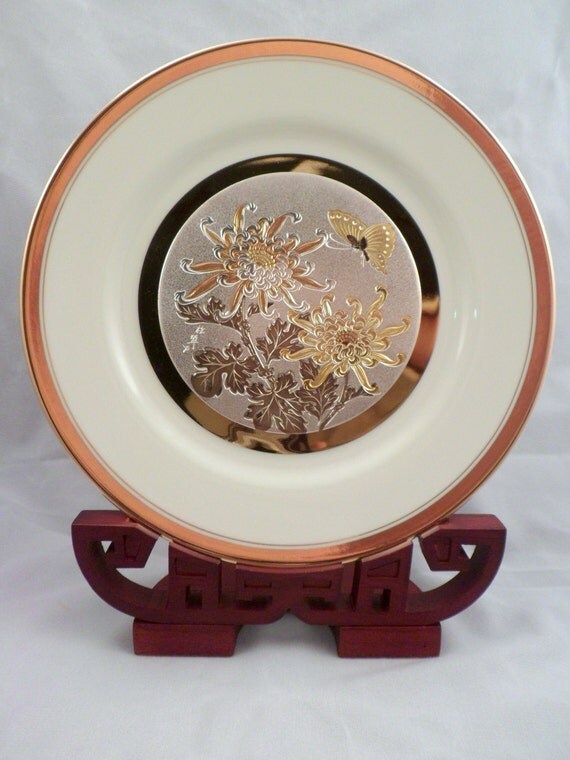 Japanese Decorative Plate with Wooden Stand Chokin Gold