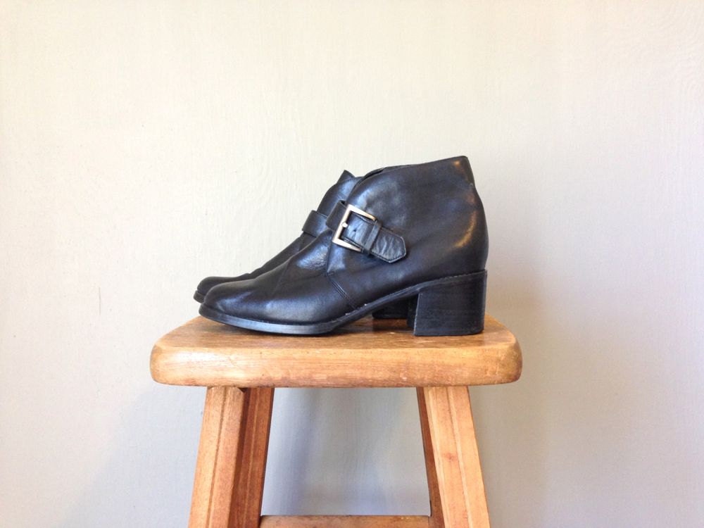 villager liz claiborne shoes