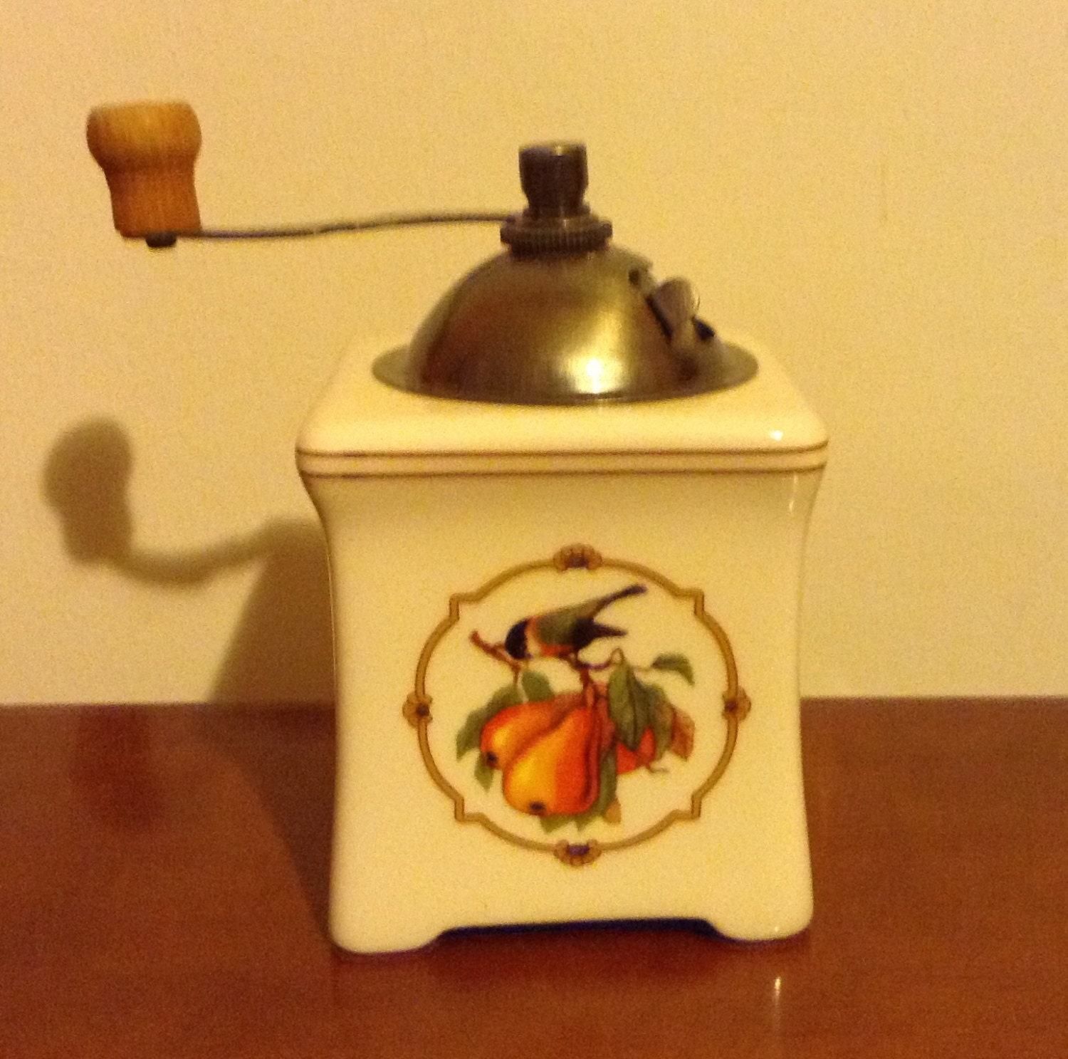 Vintage pepper mill pepper mill porcelain by Riccicapricci on Etsy