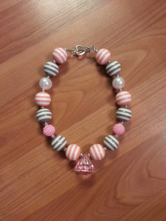 Bubble Gum Necklace by KirlyxCloset on Etsy