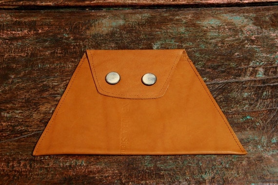 camel brown purse