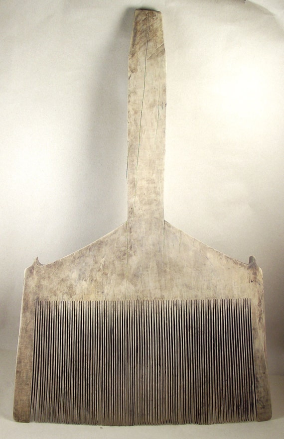 Old-time wool comb/ primitives home decor/ antique by ValenStore