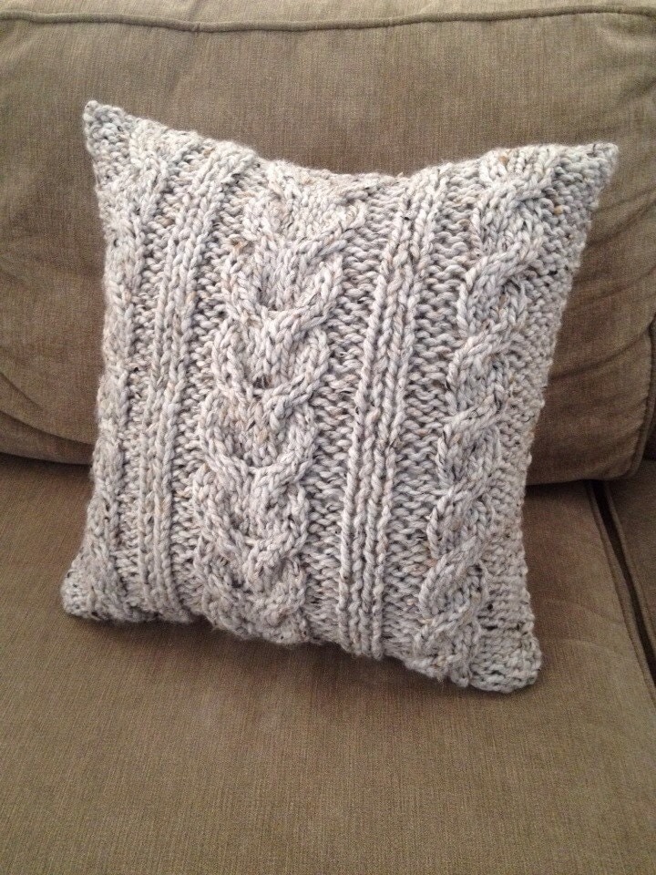 Chunky Cable Knit Pillow Cover