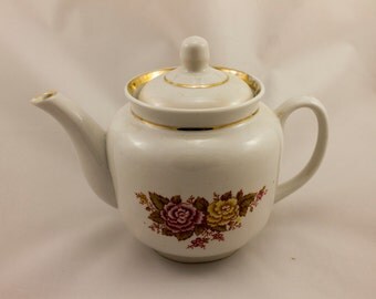 Popular items for tea pot with lid on Etsy