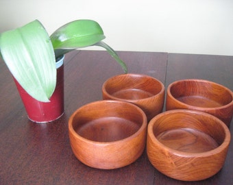Vintage Teak Salad Bowls (Set of 4) Goodwood Genuine Teak Thailand