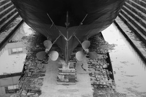 SS Nomadic stern Belfast dry dock black and white photo A3