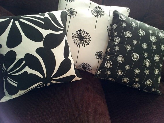 Black And White Throw Pillow Covers/ by PillowAndPurseShop on Etsy