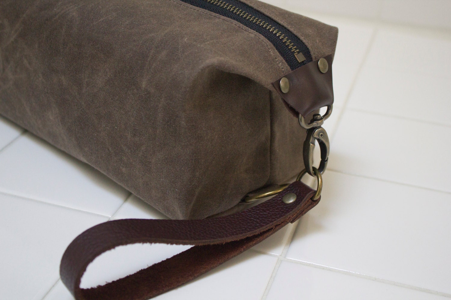 lululemon mens dopp kit