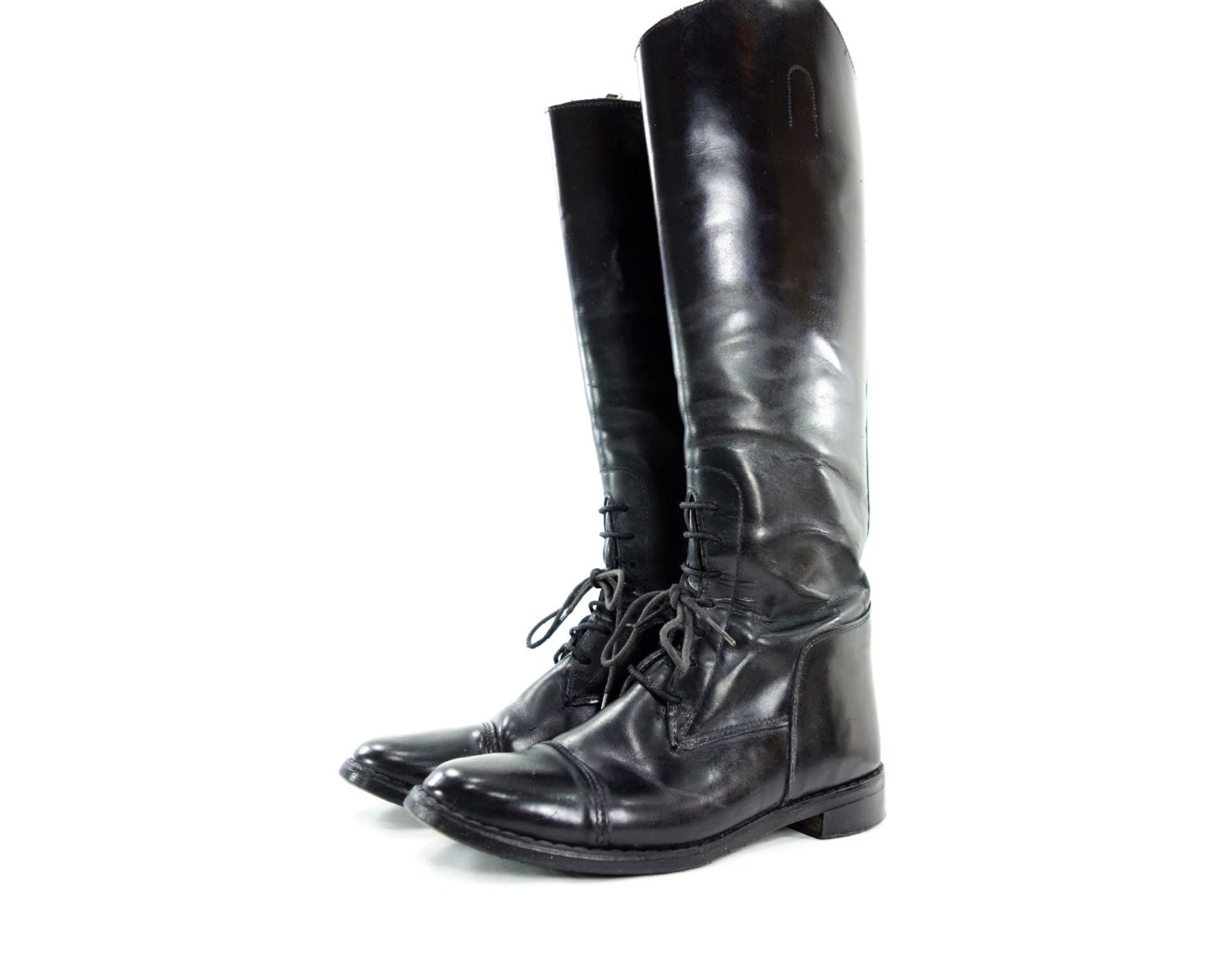 walking red tape shoes for men