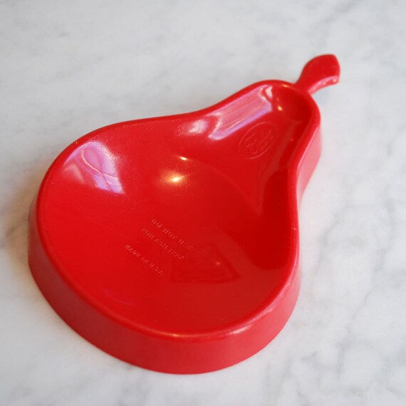Vintage Spoon Rest Red Plastic Pear Fruit Figural Mod by variation