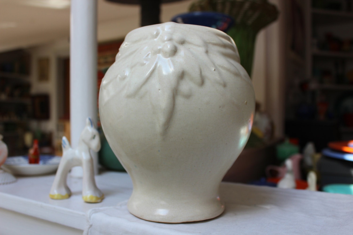 McCoy Pottery Vase leaves and Berries Matt white Vase VINTAGE