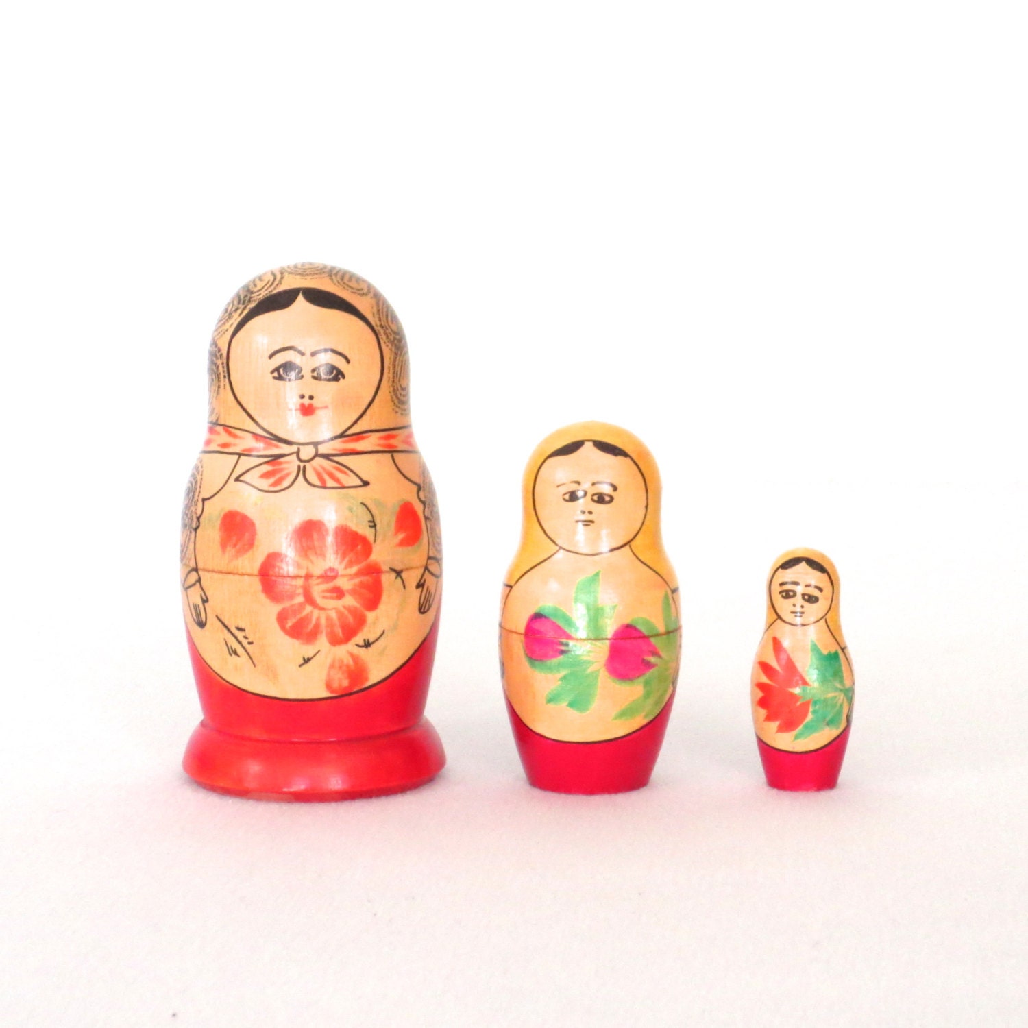 Vintage Matryoshka Dolls Wooden Nesting Dolls 1960s