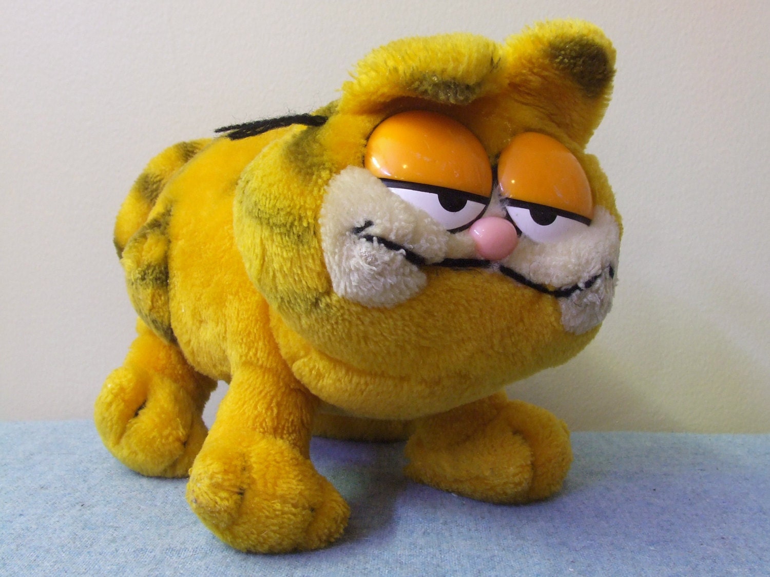 garfield stuffed animal 1981