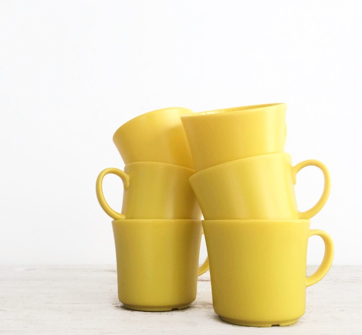 Set of 6 Vintage Retro Yellow Plastic Mugs Camping by fraeandco