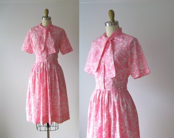 Pink Paisley / 60s dress / vintage 1960s dress