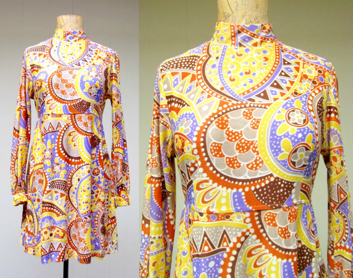 Vintage 1960s Dress / 60s Psychedelic Mini Dress / Small
