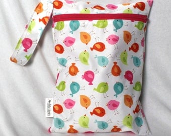 Sale! 9x12 wet bag in adorable bird print. Perfect travel size. Will fit approx 4 cloth diapers