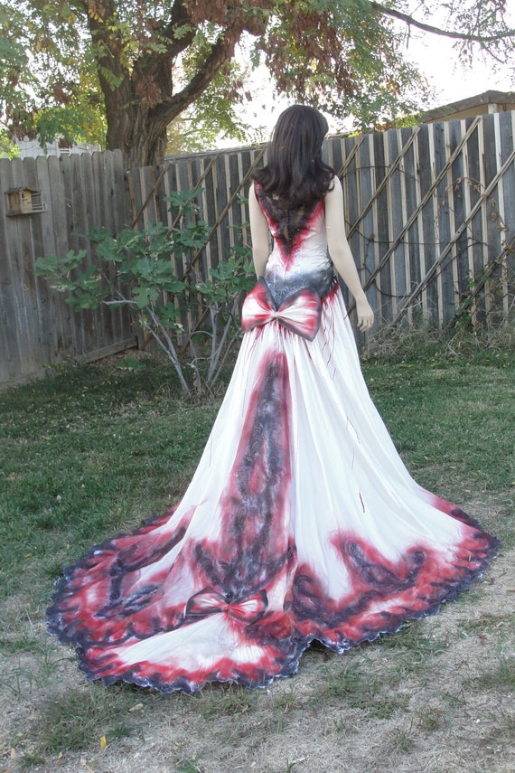 skeleton in wedding dress