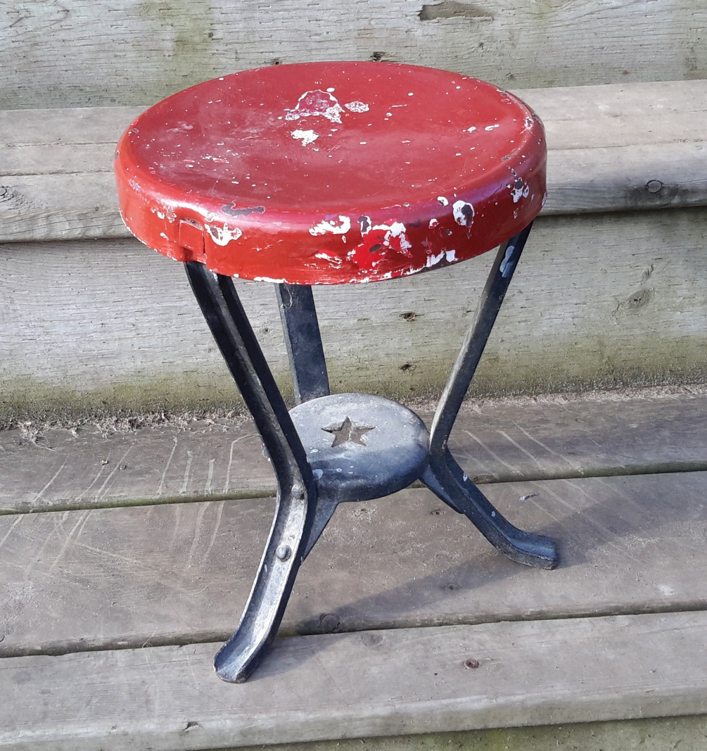 Antique 3-legged Milking Stool by Starline Harvard Il