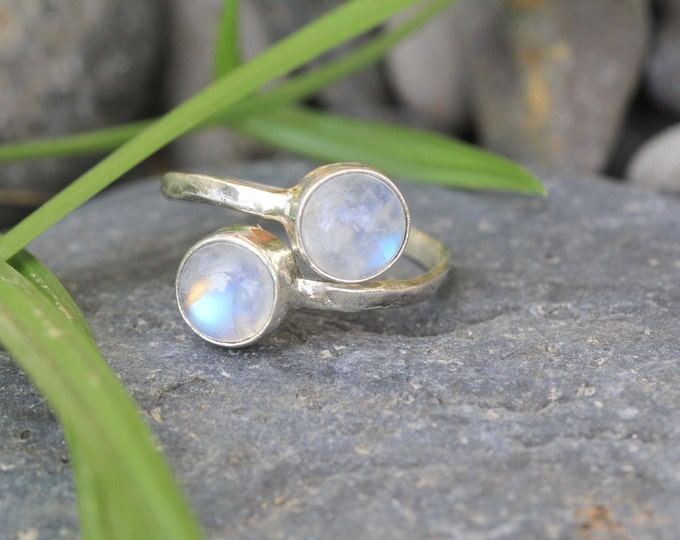 Rainbow Moonstone Sterling Silver Ring, Adjustable Bohemian Style Hand Hammered Silver Ring for Women