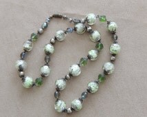Popular items for green bead necklace on Etsy