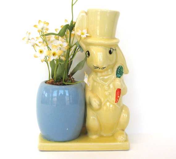 Bunny Figurine Easter Bunny Vase Rabbit Pottery Vase Home Decor Easter