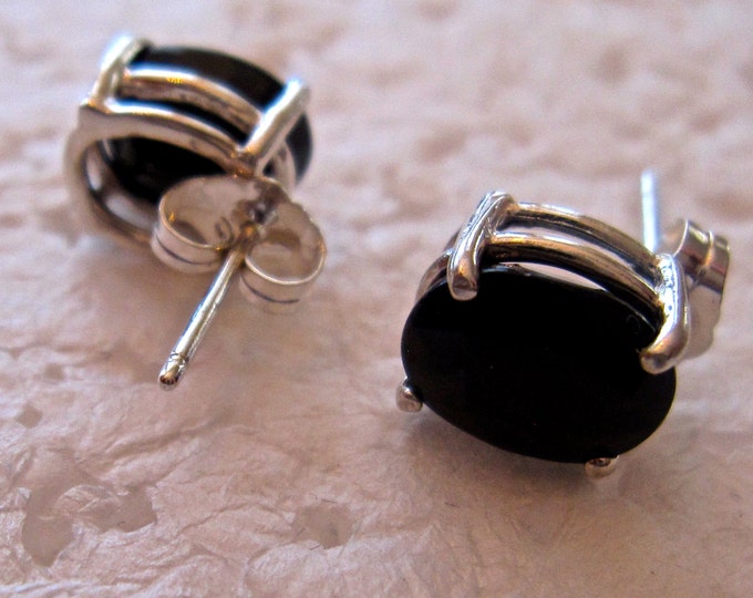 Black Sapphire Studs, 10x8mm Oval, Natural, Set in Sterling Silver E731
