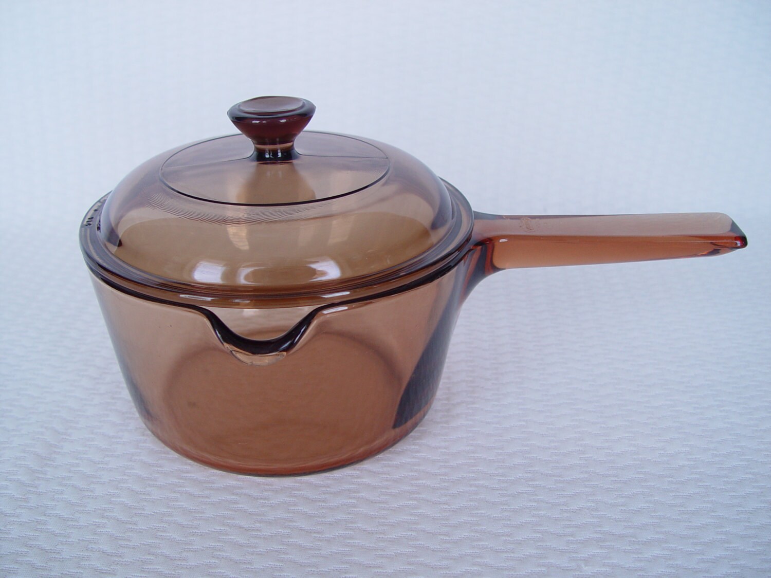 Amber Vision Ware Saucepan With Lid Pour Spout 1 Liter