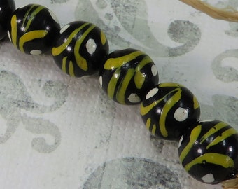 Vintage African Trade Beads, C. 1970 - Item 1662