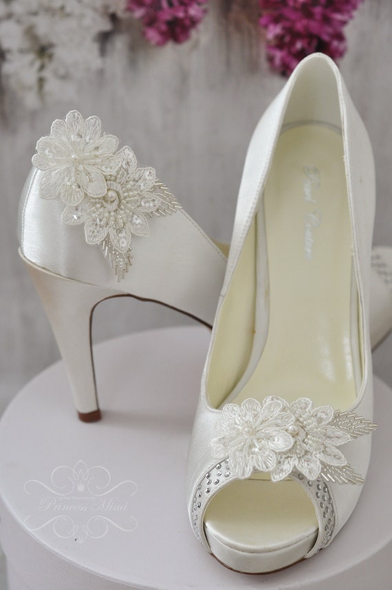 Bridal Lace Shoe Clips Wedding Shoe Clips Set in Ivory