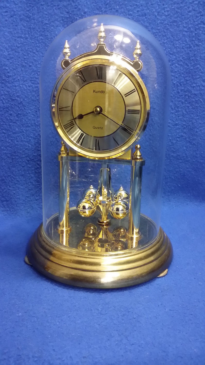 A Kundo Anniversary Clock