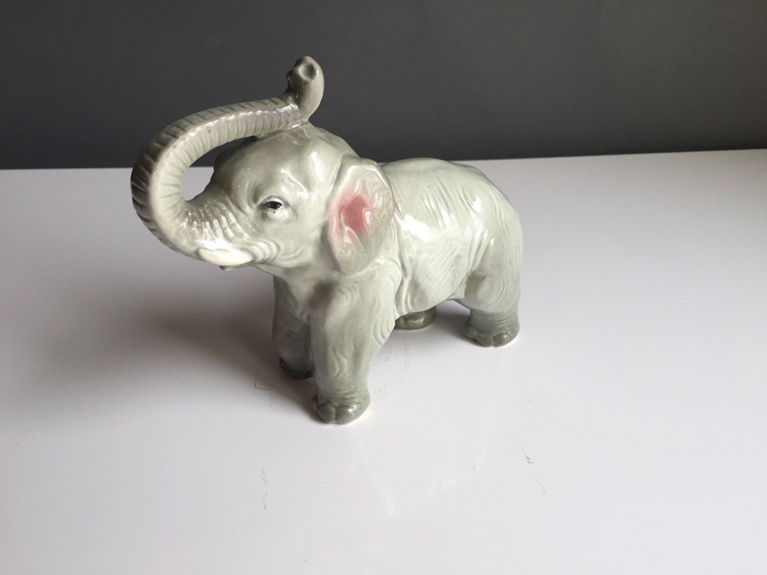 la vie elephant figurine