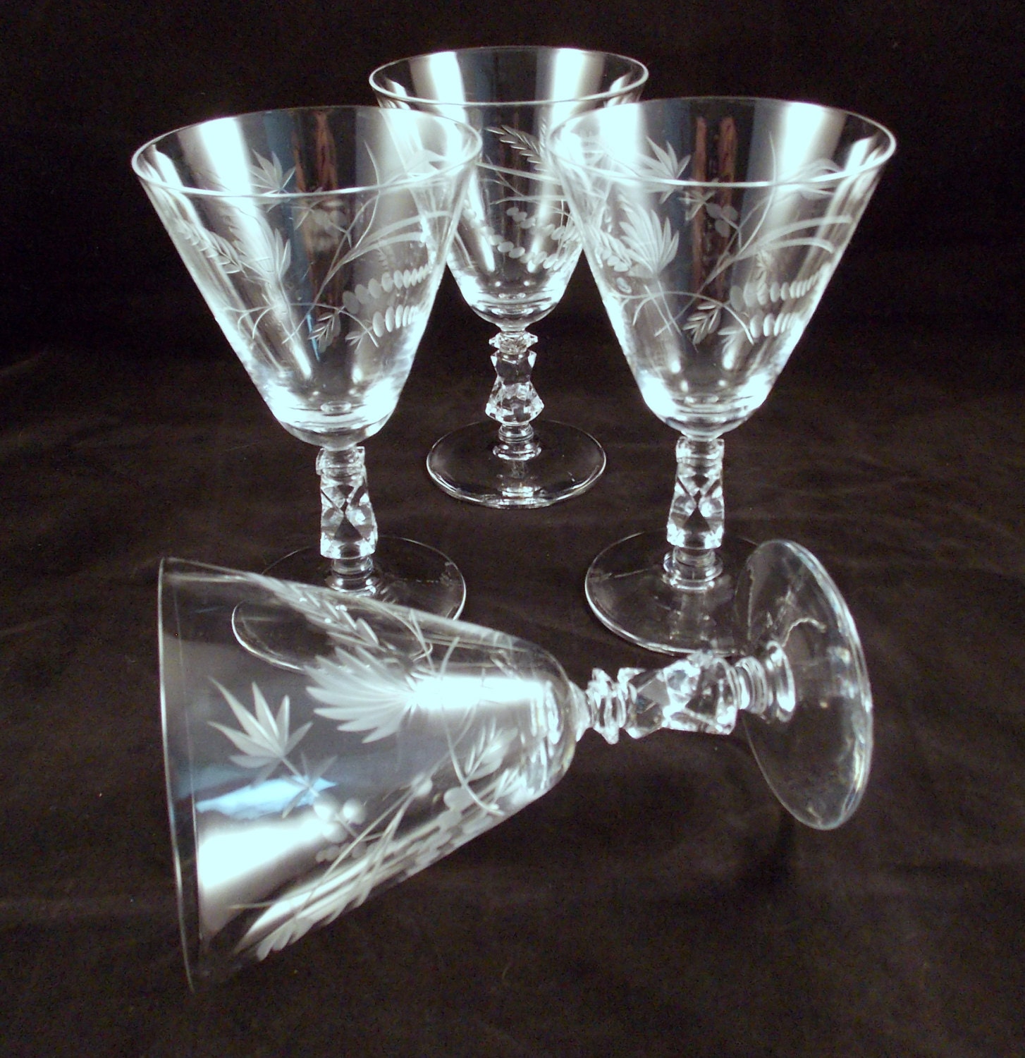 Vintage Etched Crystal Wine Glasses Leaves Floral Set Of 4