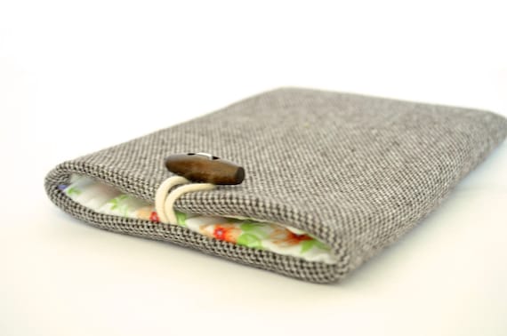 6" Kindle Cover, Kindle Sleeve, Kindle Voyage, Kindle Paperwhite Touch, iPhone 6 Sleeve - Brown Wool