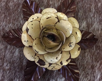 Rustic metal rose w/ leaves - Cream approx 5.5"